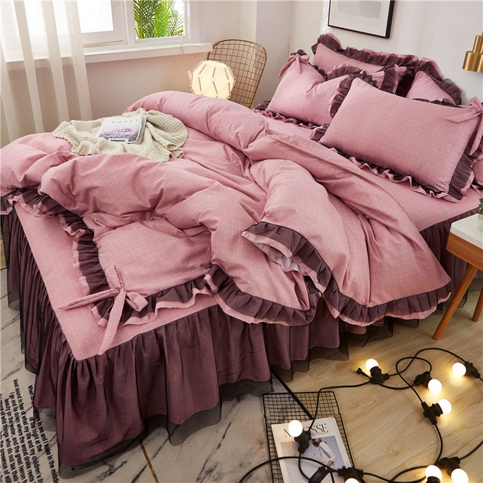 91家纺网 家纺一手货源 找家纺 后庭寝室 2025新款纯色磨毛黑蕾丝四件套-秘密花园 秘密花园-日珥红