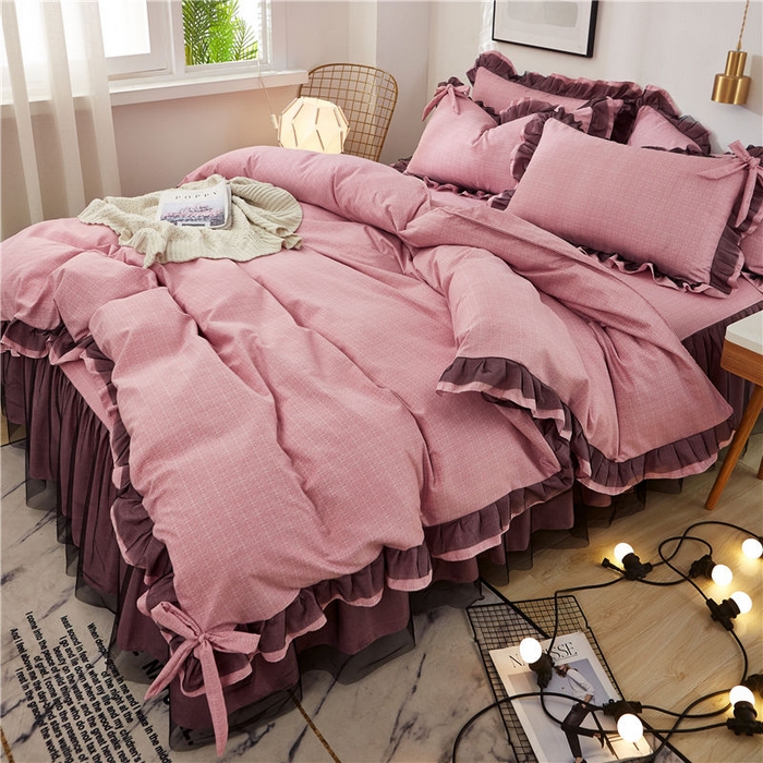 91家纺网 家纺一手货源 找家纺 后庭寝室 2025新款纯色磨毛黑蕾丝四件套-秘密花园 秘密花园-日珥红