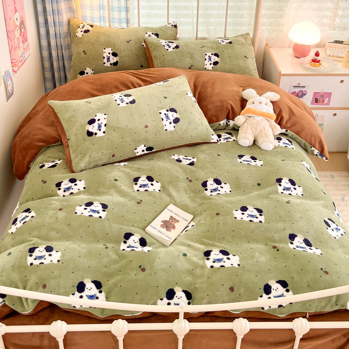 91家纺网 家纺一手货源 找家纺 贝扬思家纺 2025新款软fufu加厚保暖可爱系牛奶绒宿舍床套件系列（小红书推荐）（提供买家秀） 抹茶绿狗