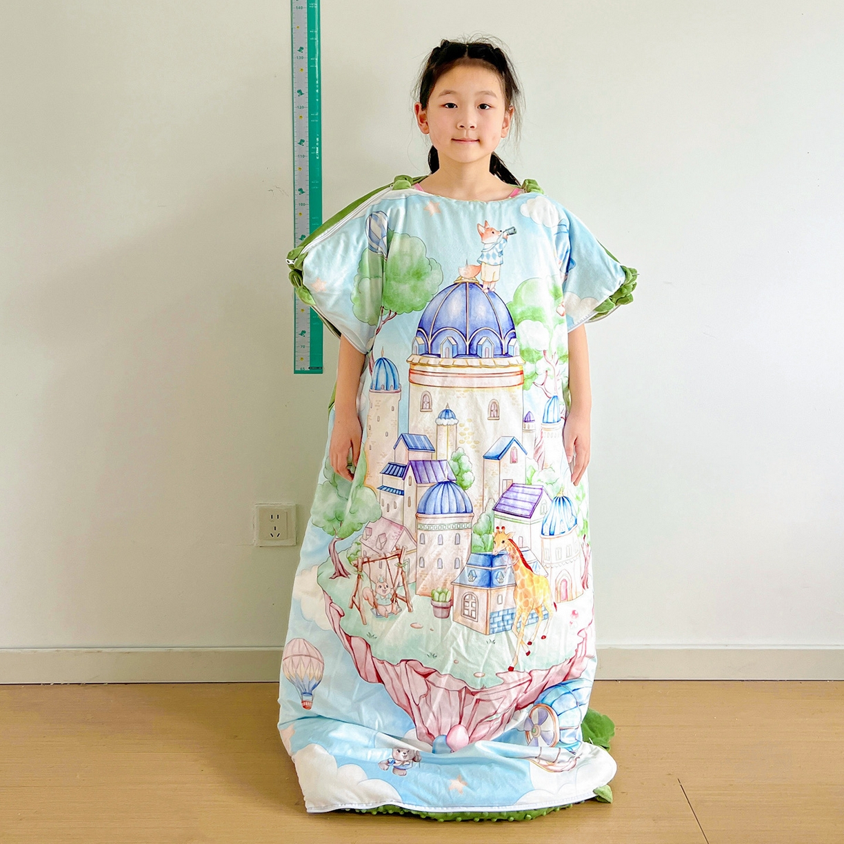 91家纺网 家纺一手货源 找家纺 沁童儿童用品店 2025新款小环抱MAX防踢被儿童被被子被芯 空中城堡