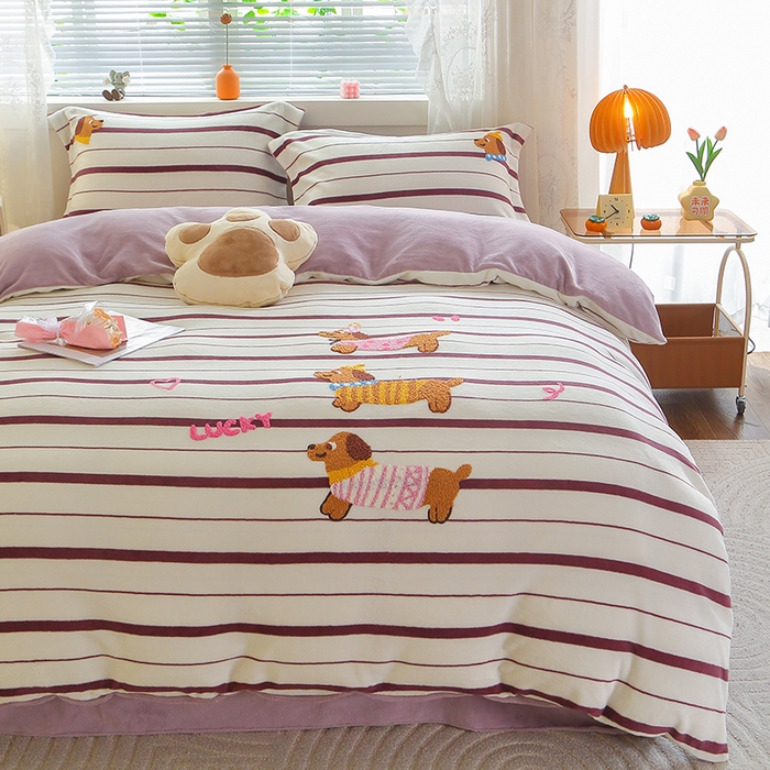 91家纺网 家纺一手货源 找家纺 美洲琳 2025新款卡通牛奶绒高克重四件套 小小窝-豆沙