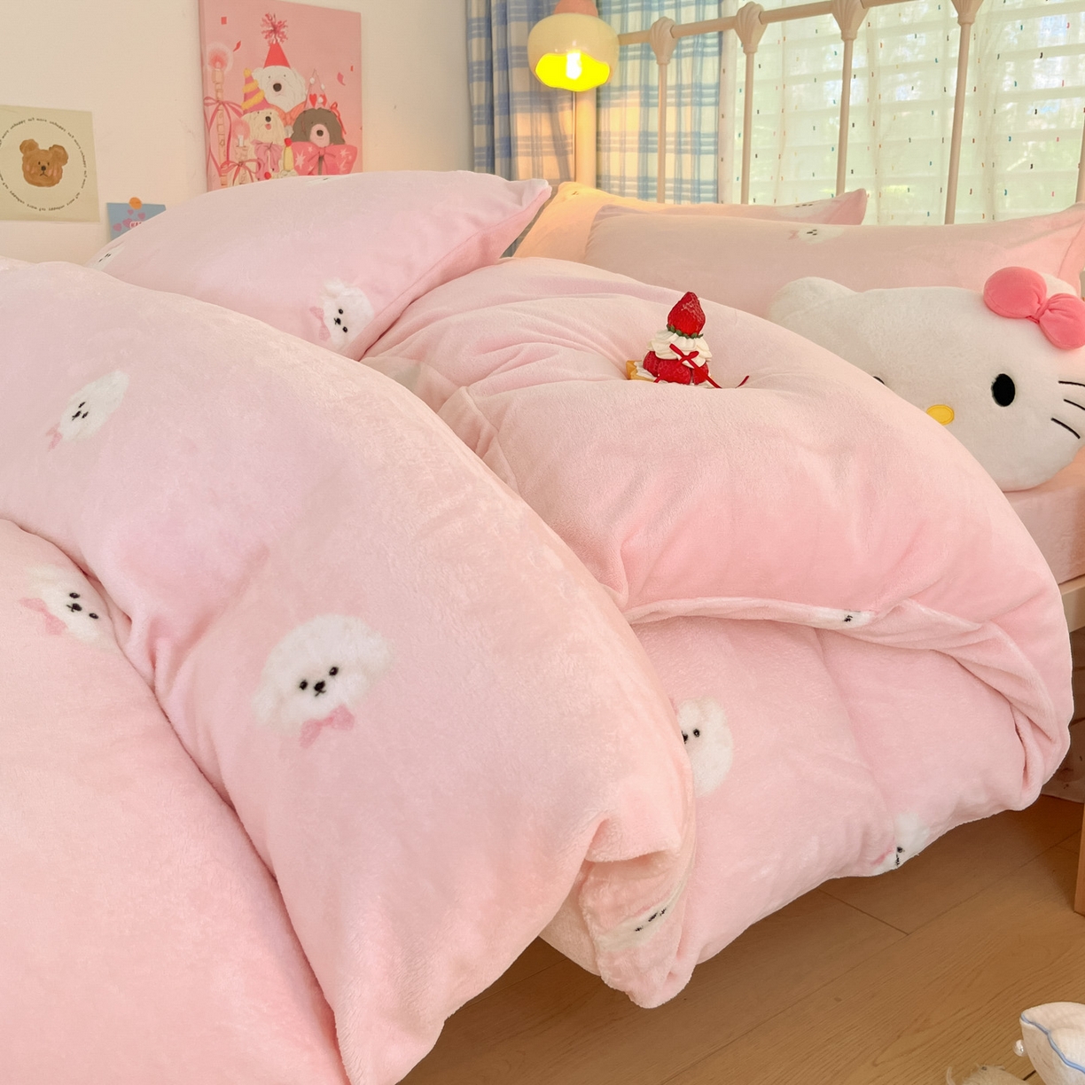 91家纺网 家纺一手货源 找家纺 贝扬思家纺 2025新款软fufu加厚保暖可爱系牛奶绒宿舍床套件系列（小红书推荐）（提供买家秀） 绒绒小狗-粉