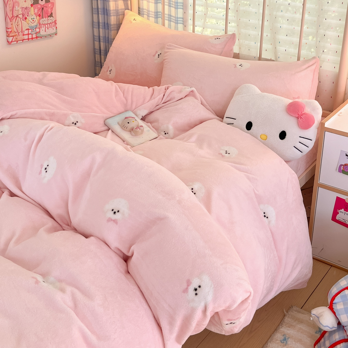 91家纺网 家纺一手货源 找家纺 贝扬思家纺 2025新款软fufu加厚保暖可爱系牛奶绒宿舍床套件系列（小红书推荐）（提供买家秀） 绒绒小狗-粉