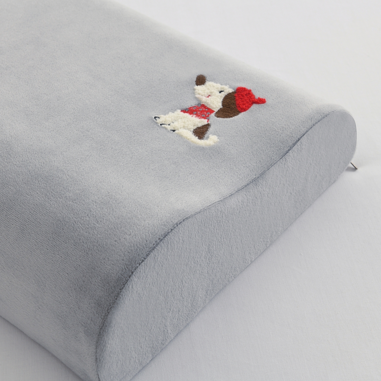 91家纺网 家纺一手货源 找家纺 小猫派 2025新款宝宝绒乳胶枕套单品枕套单件枕套 暖冬小狗