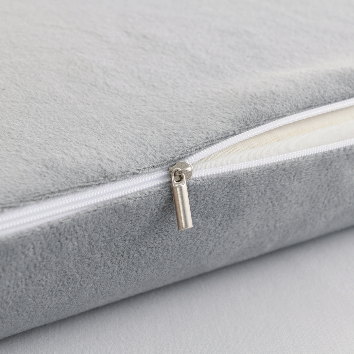 91家纺网 家纺一手货源 找家纺 小猫派 2025新款宝宝绒乳胶枕套单品枕套单件枕套 暖冬小狗