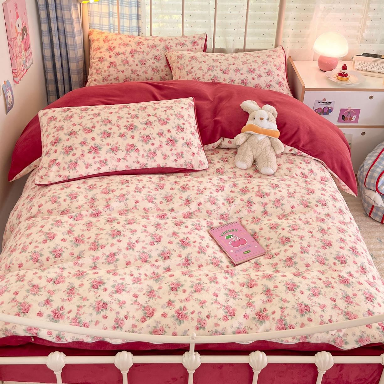 91家纺网 家纺一手货源 找家纺 贝扬思家纺 2025新款软fufu加厚保暖可爱系牛奶绒宿舍床套件系列（小红书推荐）（提供买家秀） 疏影