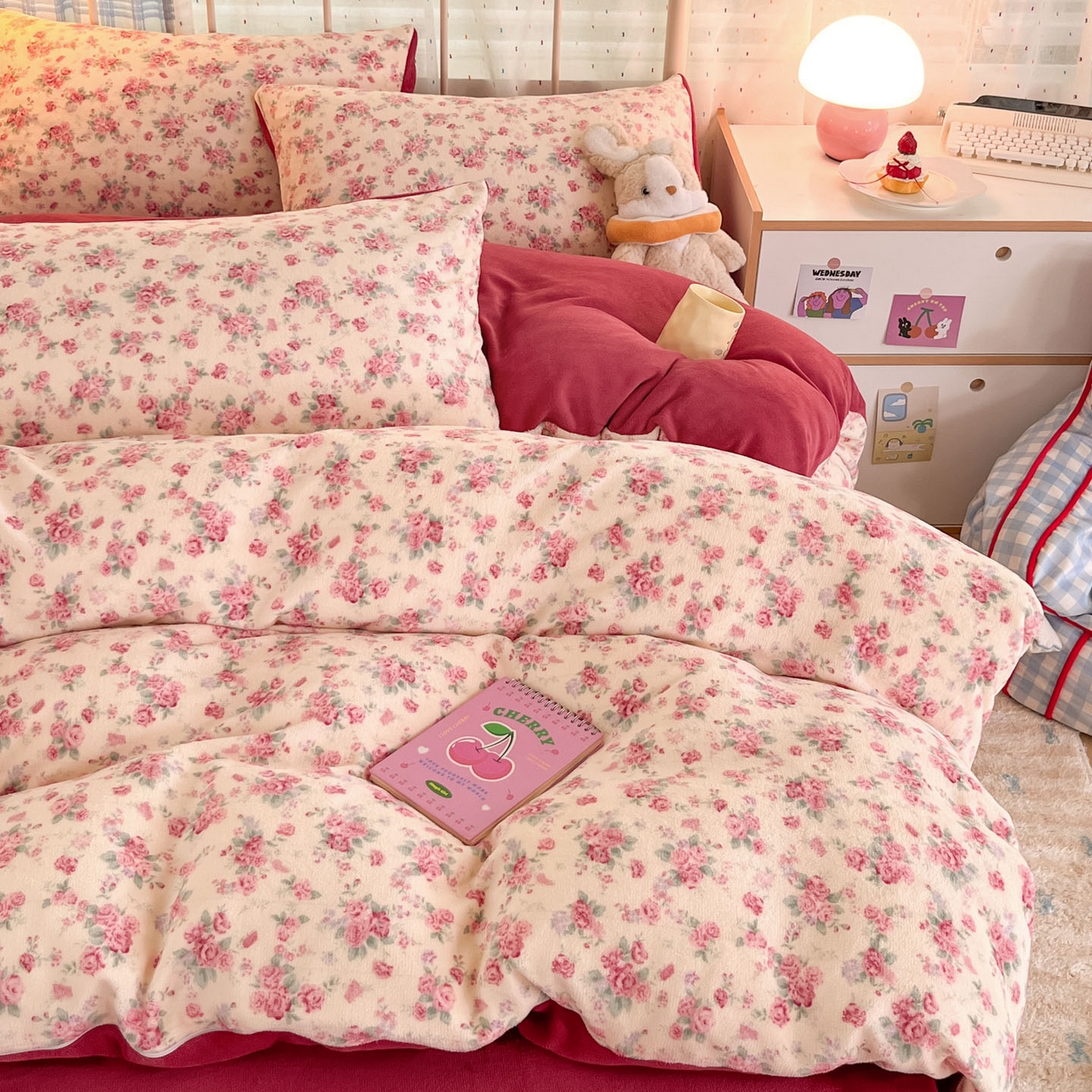 91家纺网 家纺一手货源 找家纺 贝扬思家纺 2025新款软fufu加厚保暖可爱系牛奶绒宿舍床套件系列（小红书推荐）（提供买家秀） 疏影