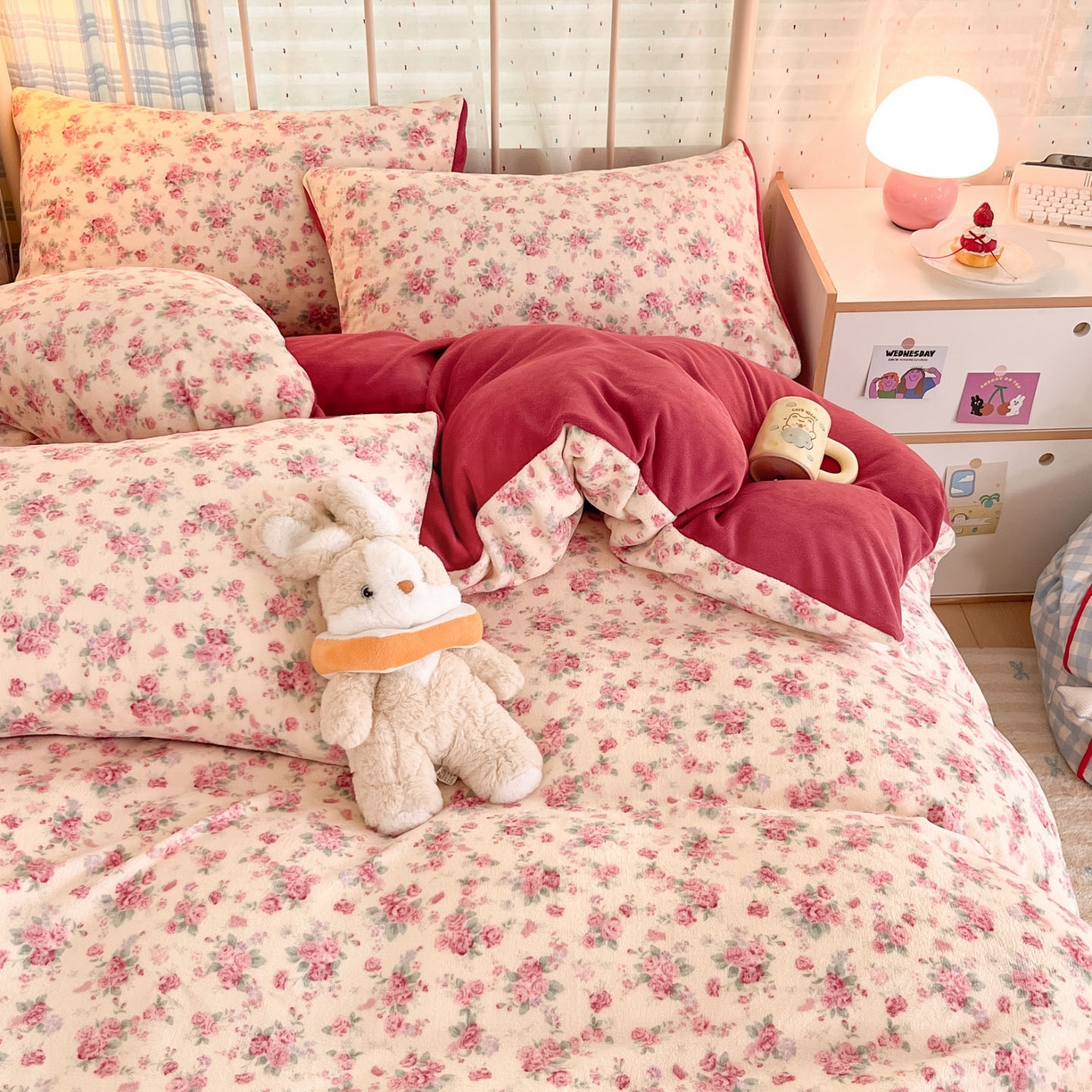 91家纺网 家纺一手货源 找家纺 贝扬思家纺 2025新款软fufu加厚保暖可爱系牛奶绒宿舍床套件系列（小红书推荐）（提供买家秀） 疏影