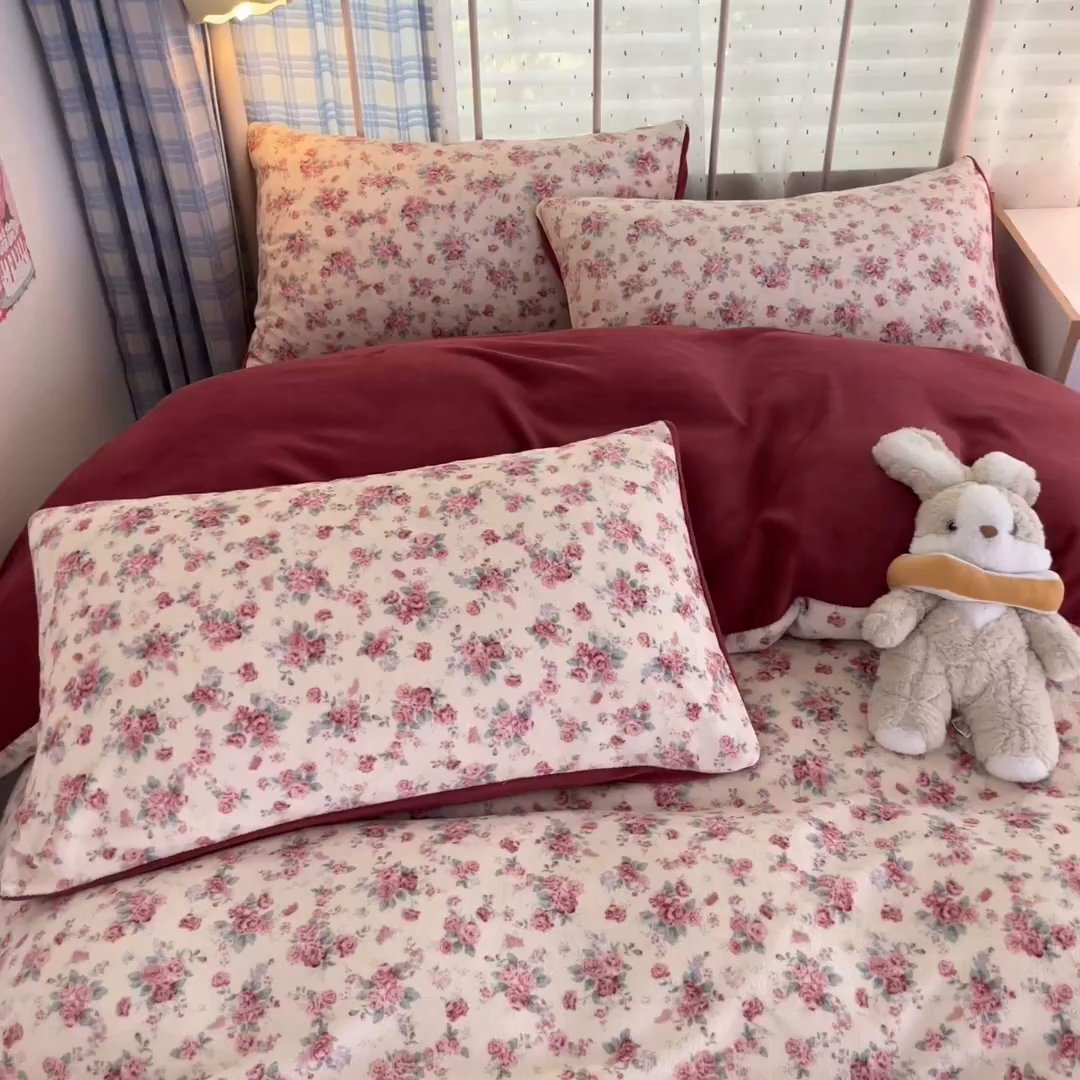 91家纺网 家纺一手货源 找家纺 贝扬思家纺 2025新款软fufu加厚保暖可爱系牛奶绒宿舍床套件系列（小红书推荐）（提供买家秀） 疏影