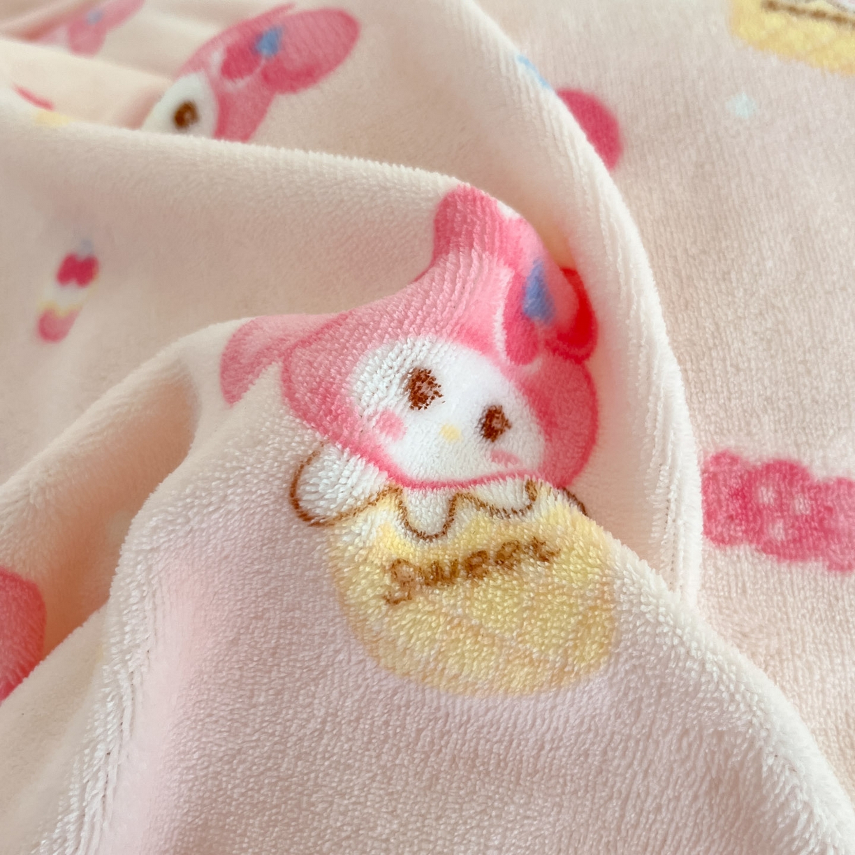 91家纺网 家纺一手货源 找家纺 贝扬思家纺 2025新款软fufu加厚保暖可爱系牛奶绒宿舍床套件系列（小红书推荐）（提供买家秀） 小美甜品屋