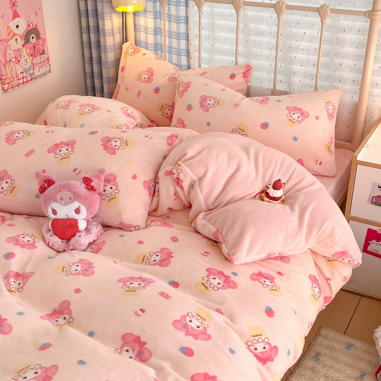 91家纺网 家纺一手货源 找家纺 贝扬思家纺 2025新款软fufu加厚保暖可爱系牛奶绒宿舍床套件系列（小红书推荐）（提供买家秀） 小美甜品屋