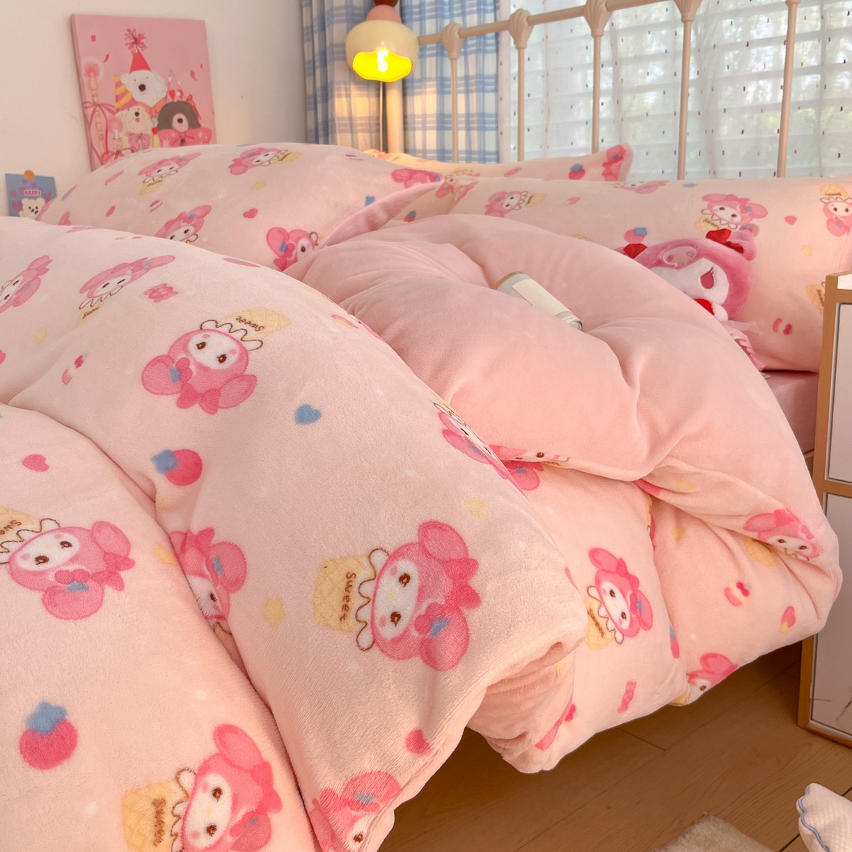 91家纺网 家纺一手货源 找家纺 贝扬思家纺 2025新款软fufu加厚保暖可爱系牛奶绒宿舍床套件系列（小红书推荐）（提供买家秀） 小美甜品屋