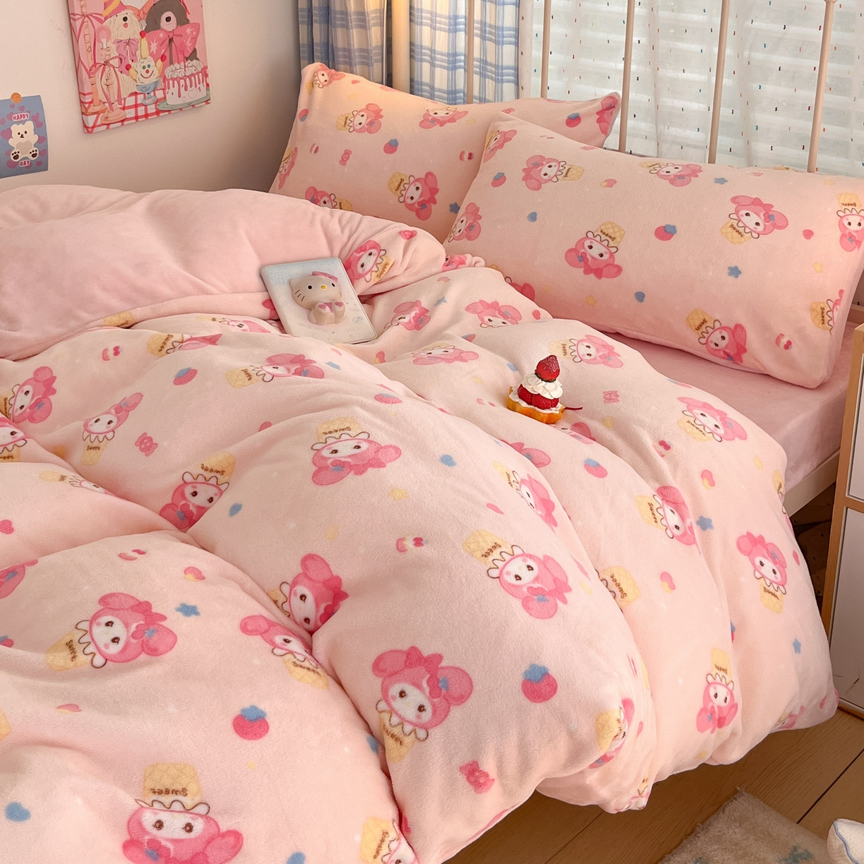 91家纺网 家纺一手货源 找家纺 贝扬思家纺 2025新款软fufu加厚保暖可爱系牛奶绒宿舍床套件系列（小红书推荐）（提供买家秀） 小美甜品屋