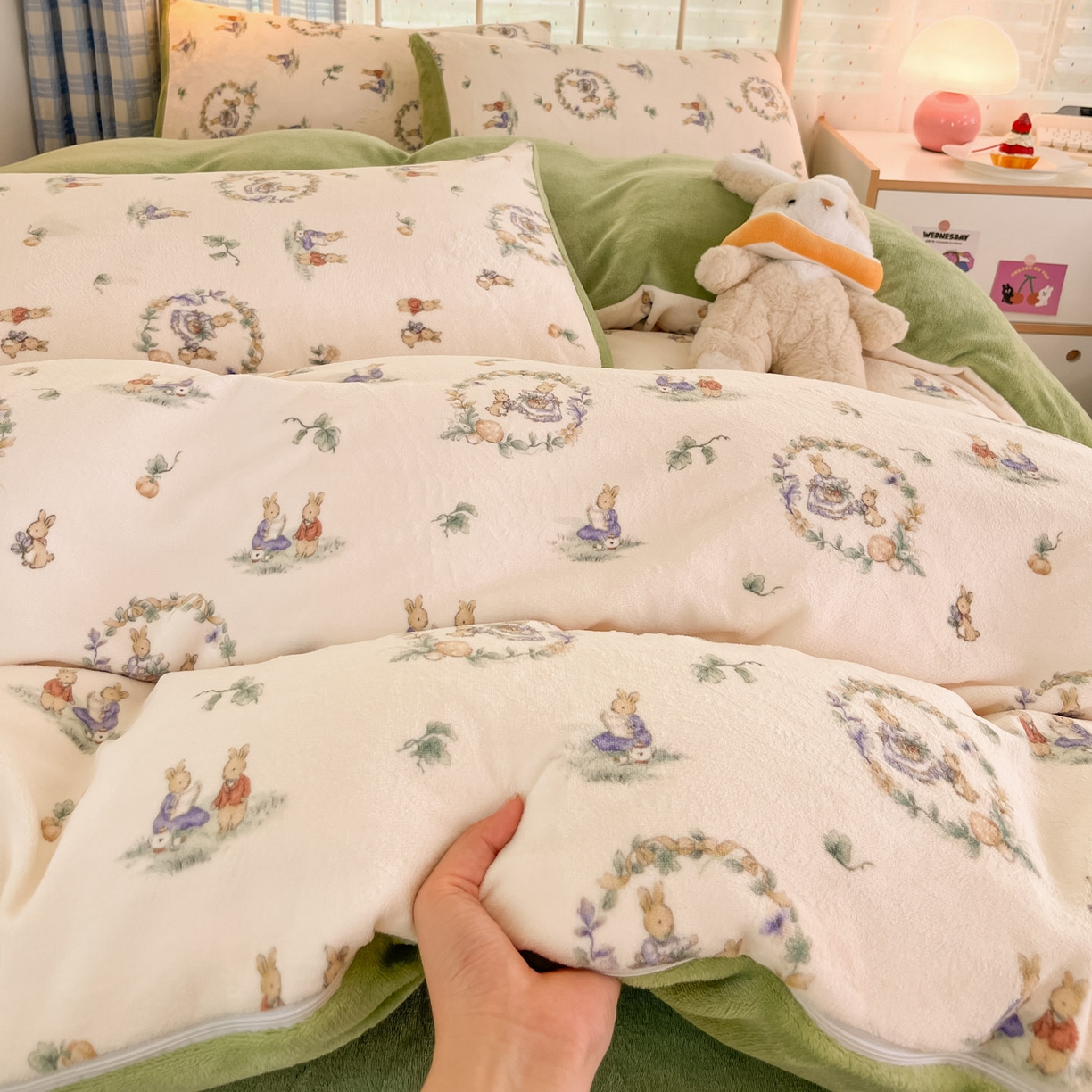 91家纺网 家纺一手货源 找家纺 贝扬思家纺 2025新款软fufu加厚保暖可爱系牛奶绒宿舍床套件系列（小红书推荐）（提供买家秀） 小兔幻境