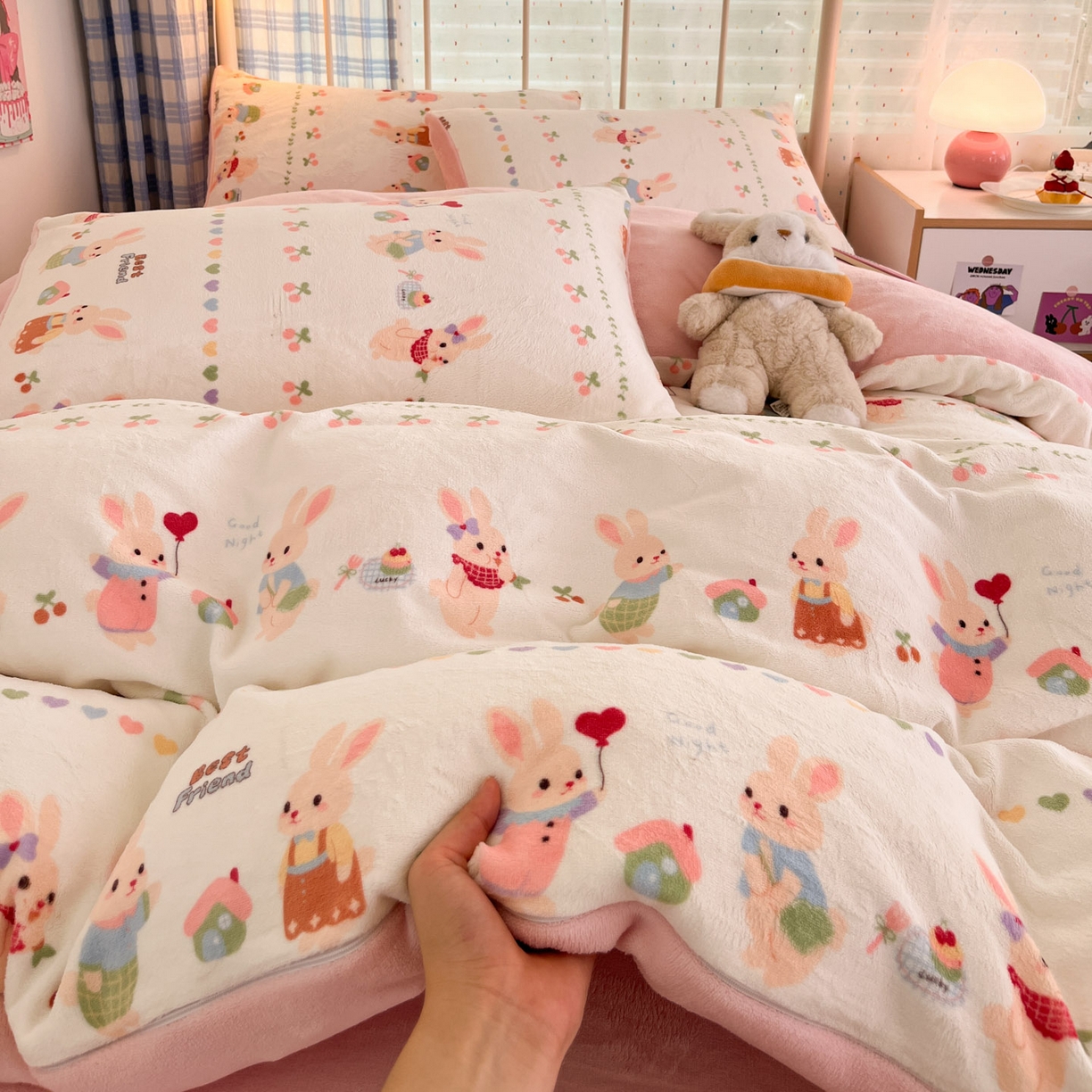91家纺网 家纺一手货源 找家纺 贝扬思家纺 2025新款软fufu加厚保暖可爱系牛奶绒宿舍床套件系列（小红书推荐）（提供买家秀） 小兔派对
