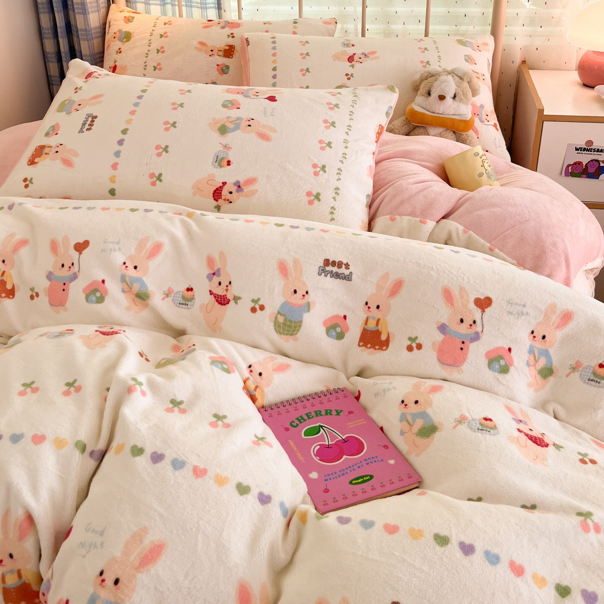 91家纺网 家纺一手货源 找家纺 贝扬思家纺 2025新款软fufu加厚保暖可爱系牛奶绒宿舍床套件系列（小红书推荐）（提供买家秀） 小兔派对
