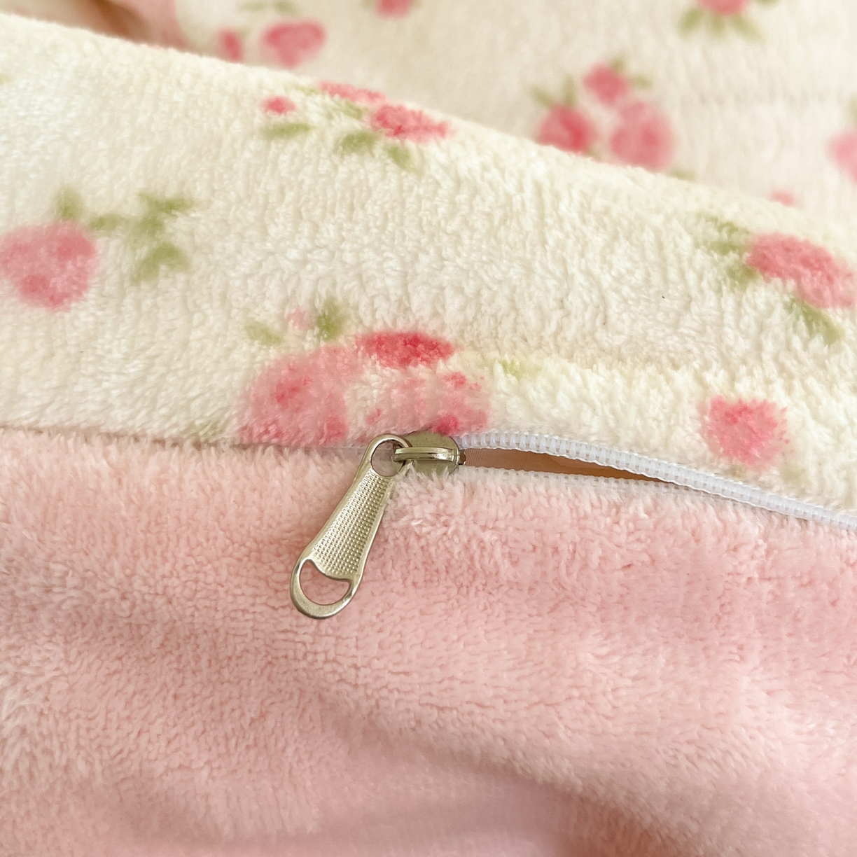 91家纺网 家纺一手货源 找家纺 贝扬思家纺 2025新款软fufu加厚保暖可爱系牛奶绒宿舍床套件系列（小红书推荐）（提供买家秀） 小兔舞