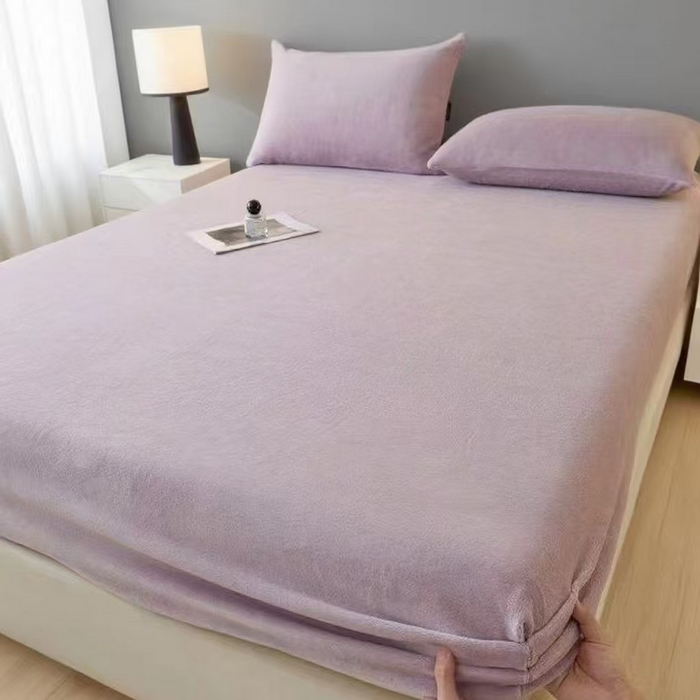 91家纺网 家纺一手货源 找家纺 世爵 2025新款简约纯色牛奶绒床笠单床笠床笠单件床垫保护套 紫色