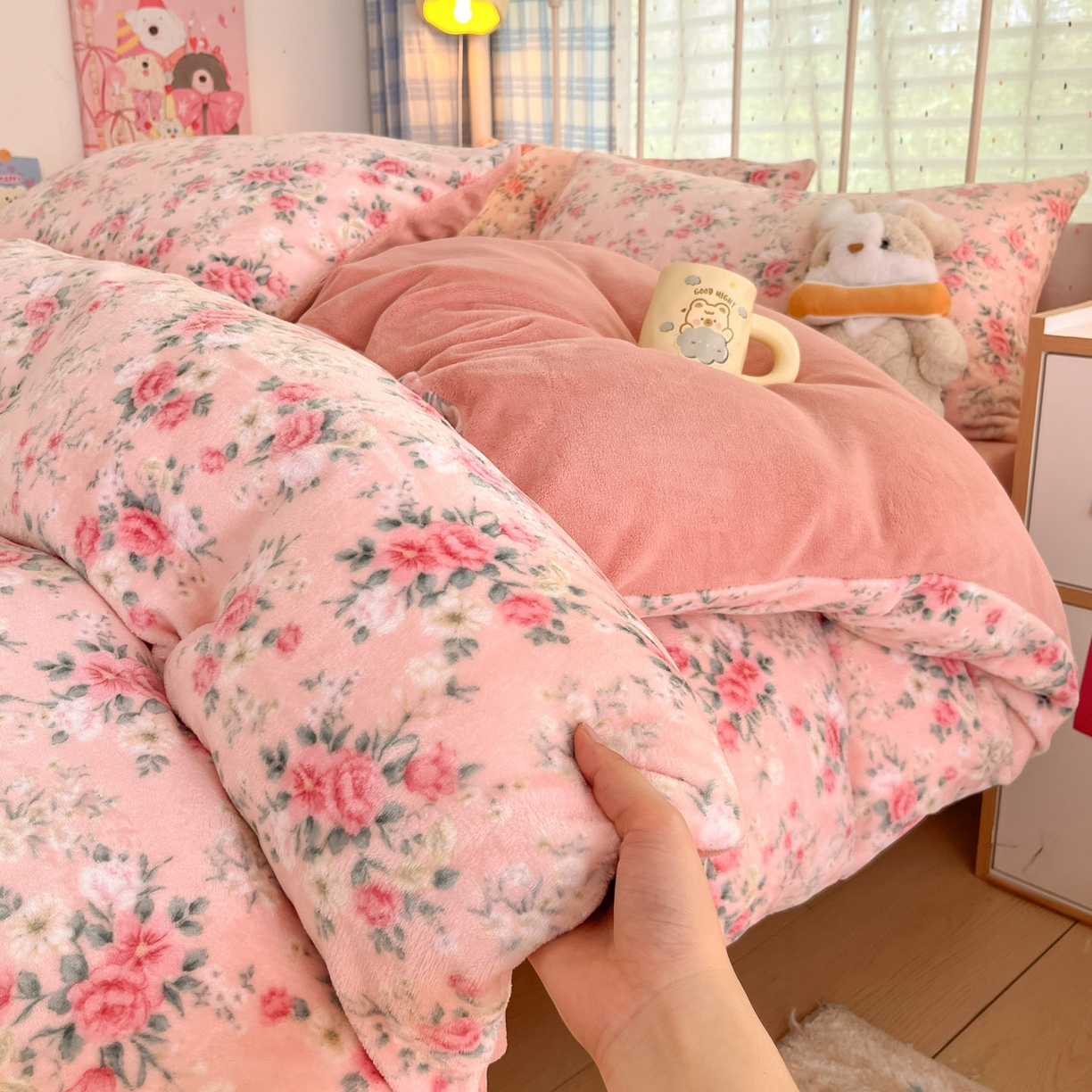91家纺网 家纺一手货源 找家纺 贝扬思家纺 2025新款软fufu加厚保暖可爱系牛奶绒宿舍床套件系列（小红书推荐）（提供买家秀） 星辰闪烁