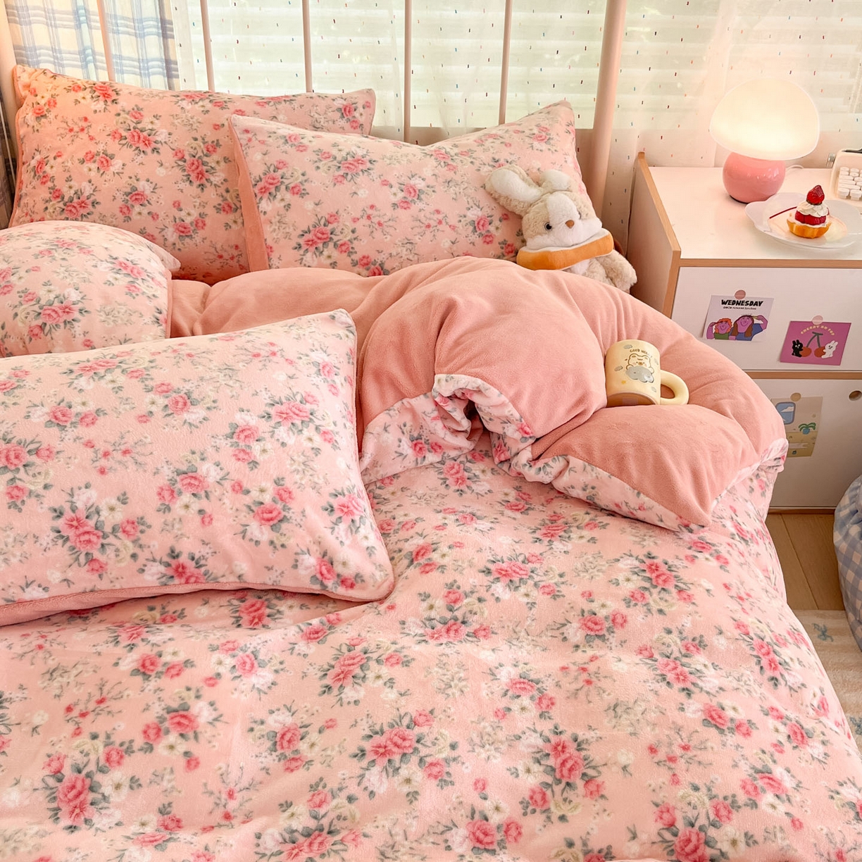 91家纺网 家纺一手货源 找家纺 贝扬思家纺 2025新款软fufu加厚保暖可爱系牛奶绒宿舍床套件系列（小红书推荐）（提供买家秀） 星辰闪烁