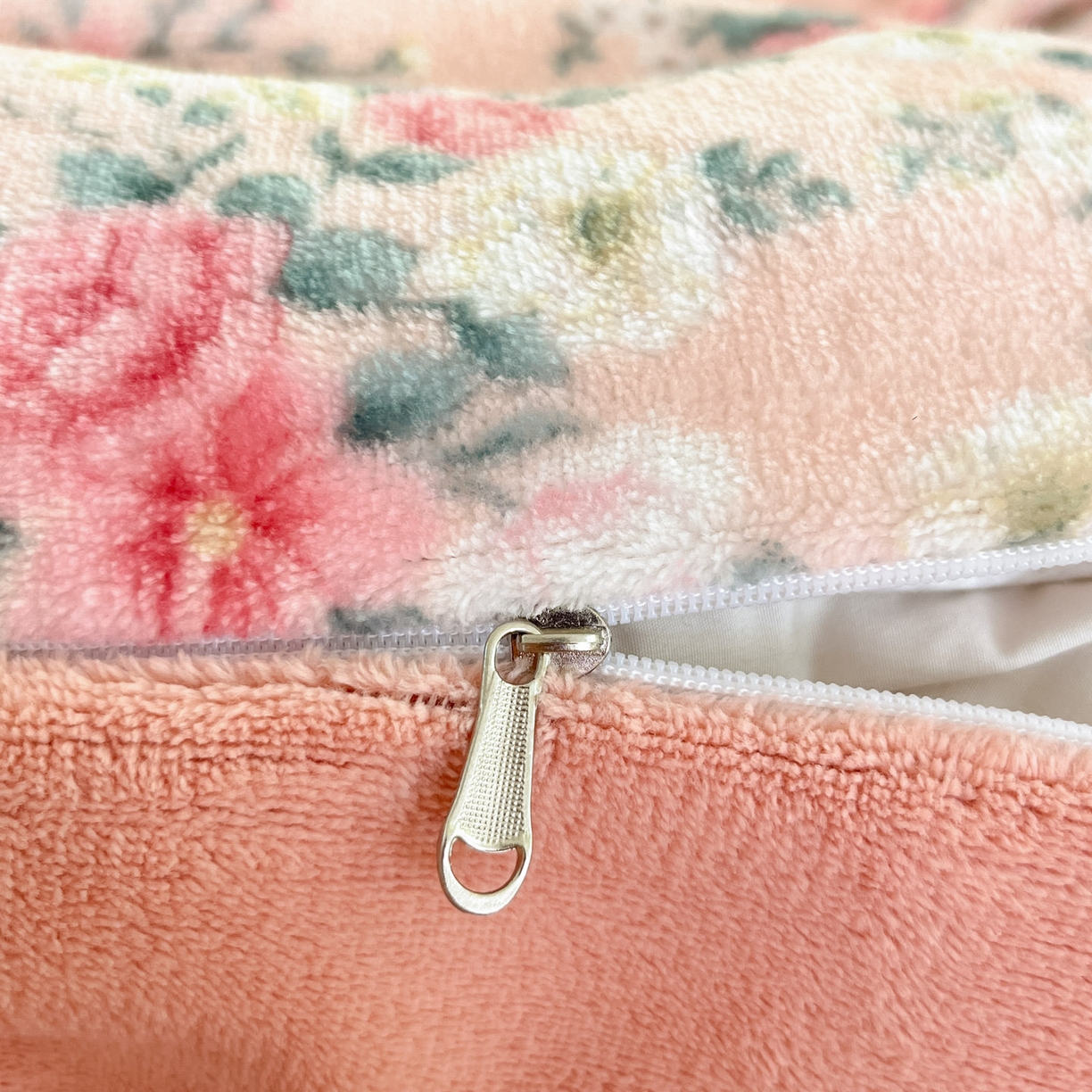 91家纺网 家纺一手货源 找家纺 贝扬思家纺 2025新款软fufu加厚保暖可爱系牛奶绒宿舍床套件系列（小红书推荐）（提供买家秀） 星辰闪烁