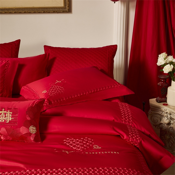 91家纺网 家纺一手货源 找家纺 高大尚婚庆馆 2025秋冬新款长绒棉臻棉系列婚庆款多件套星河花海