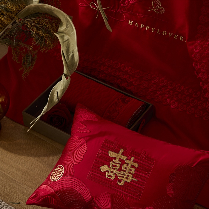 91家纺网 家纺一手货源 找家纺 高大尚婚庆馆 2025秋冬新款长绒棉臻棉系列婚庆款多件套星河花海