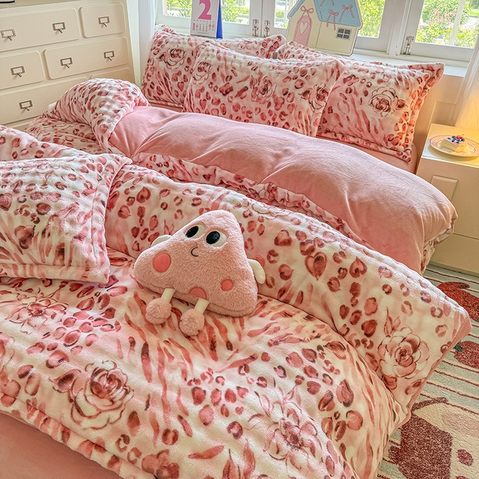 91家纺网 家纺一手货源 找家纺 （总）家贝爱 2025新款加厚牛奶绒泡泡兔毛绒四件套