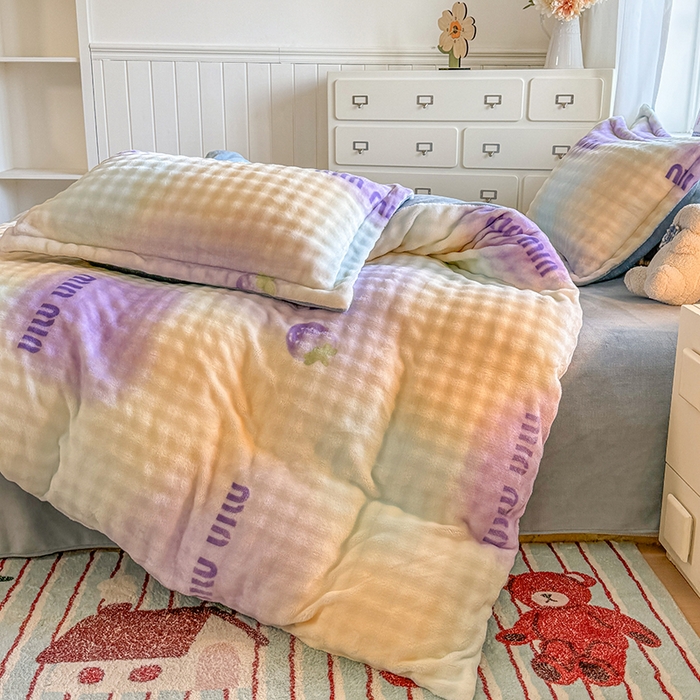 91家纺网 家纺一手货源 找家纺 家贝爱 2025新款加厚牛奶绒泡泡兔毛绒四件套 泡泡绒-幻彩