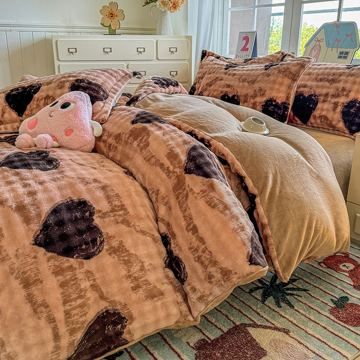 91家纺网 家纺一手货源 找家纺 家贝爱 2025新款加厚牛奶绒泡泡兔毛绒四件套 泡泡绒-爱心