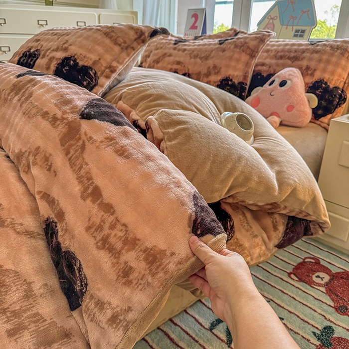 91家纺网 家纺一手货源 找家纺 （总）家贝爱 2025新款加厚牛奶绒泡泡兔毛绒四件套