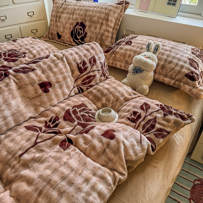 91家纺网 家纺一手货源 找家纺 家贝爱 2025新款加厚牛奶绒泡泡兔毛绒四件套 泡泡绒-慕颜