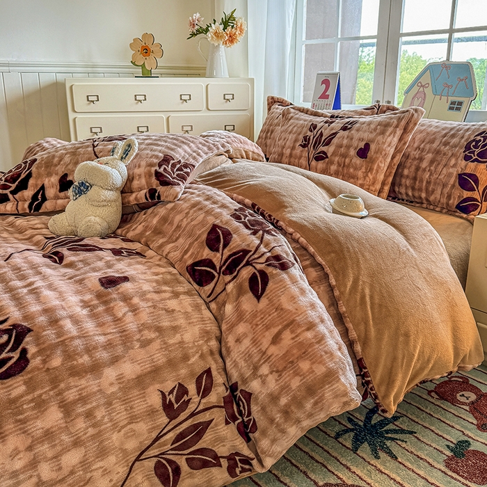 91家纺网 家纺一手货源 找家纺 家贝爱 2025新款加厚牛奶绒泡泡兔毛绒四件套 泡泡绒-慕颜