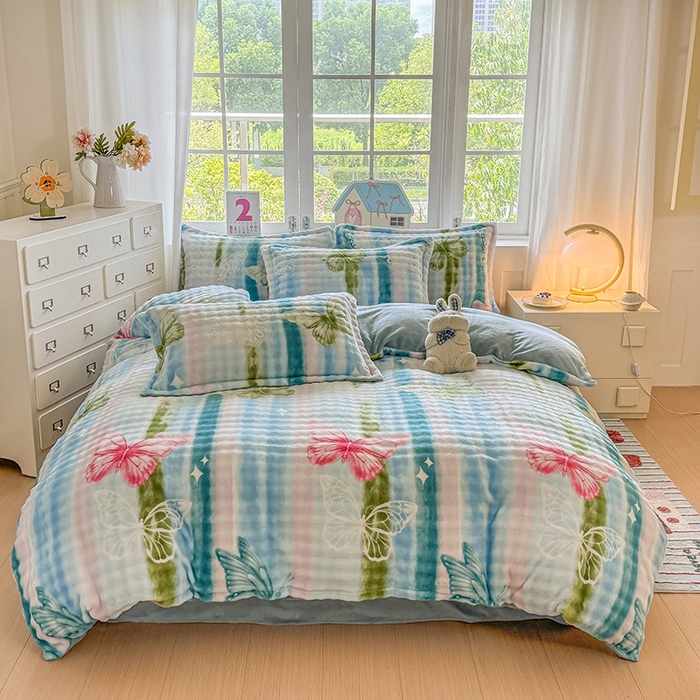 91家纺网 家纺一手货源 找家纺 家贝爱 2025新款加厚牛奶绒泡泡兔毛绒四件套 泡泡绒-粉蝶