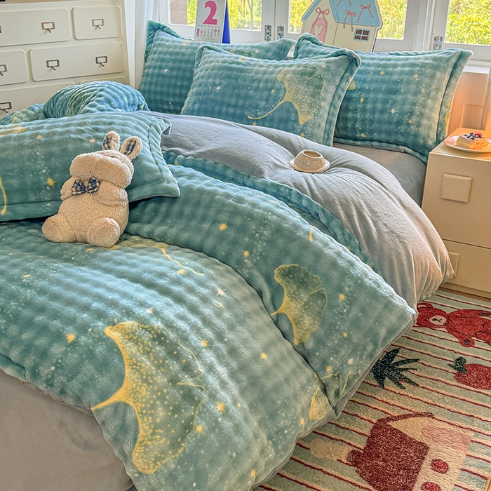 91家纺网 家纺一手货源 找家纺 家贝爱 2025新款加厚牛奶绒泡泡兔毛绒四件套 泡泡绒-银杏叶