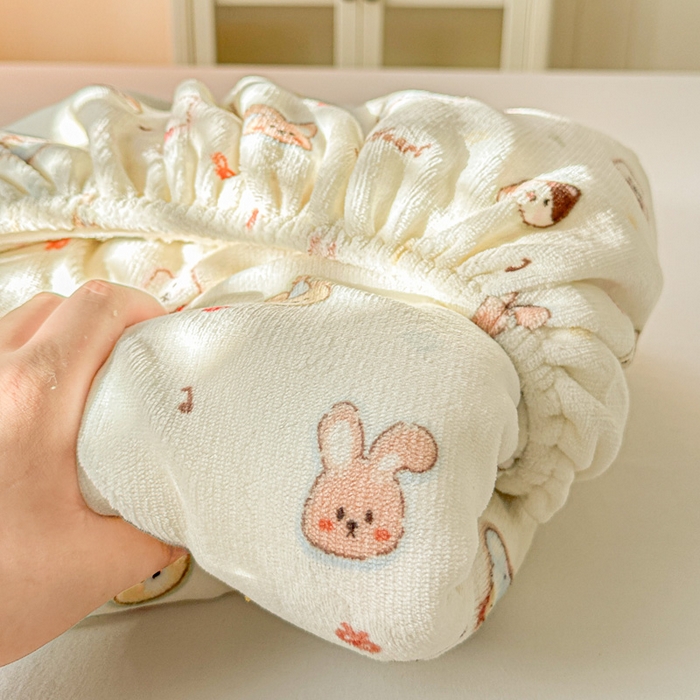 91家纺网 家纺一手货源 找家纺 （总）卡普家居 2025新款印花牛奶绒床笠