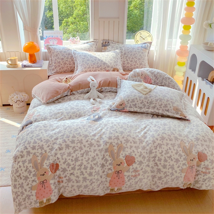 91家纺网 家纺一手货源 找家纺 （总）佰亿莱 2025新款5D雕花雪花绒四件套