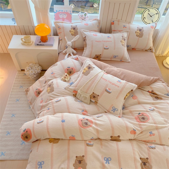 91家纺网 家纺一手货源 找家纺 佰亿莱 2025新款5D雕花雪花绒四件套调皮扒拉