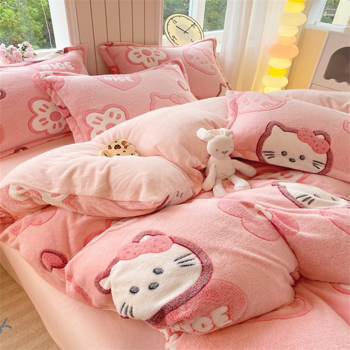 91家纺网 家纺一手货源 找家纺 佰亿莱 2025新款5D雕花雪花绒四件套粉猫咪