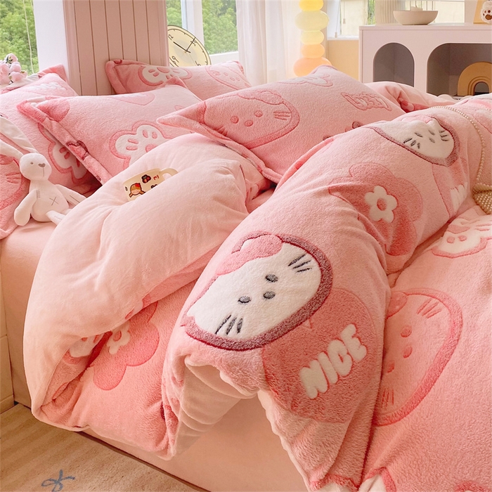 91家纺网 家纺一手货源 找家纺 佰亿莱 2025新款5D雕花雪花绒四件套粉猫咪