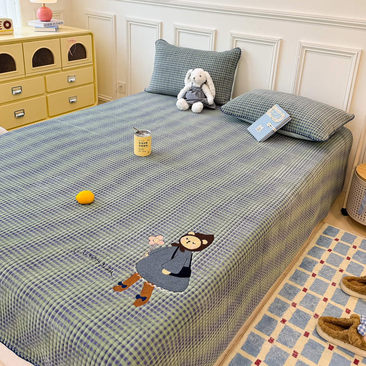 91家纺网 家纺一手货源 找家纺 赫梵茜 2025新款赫梵茜毛巾绣贝壳绣工艺牛奶绒床盖四件套正反可用 花朵宝贝