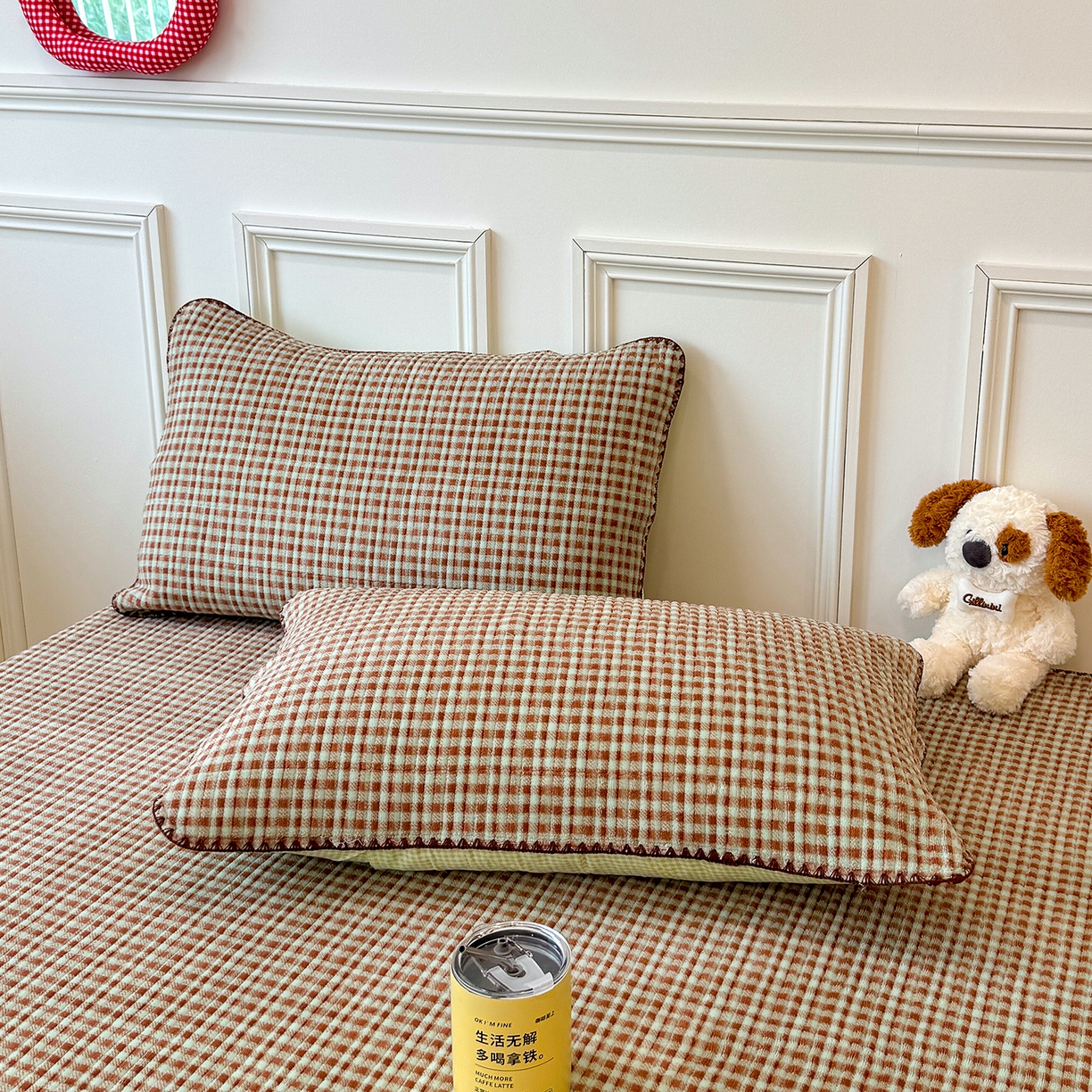 91家纺网 家纺一手货源 找家纺 赫梵茜 2025新款赫梵茜毛巾绣贝壳绣工艺牛奶绒床盖四件套正反可用 可爱布布