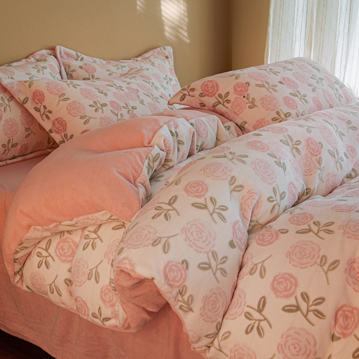 91家纺网 家纺一手货源 找家纺 菡宝 【主推第三批 带质检报告】A类全消光230g雕花绒牛奶绒四件套支持定制定做尺寸 艾莎