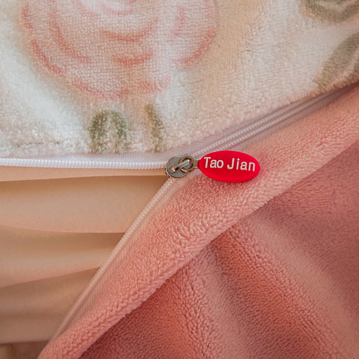 91家纺网 家纺一手货源 找家纺 菡宝 【主推第三批 带质检报告】A类全消光230g雕花绒牛奶绒四件套支持定制定做尺寸 艾莎