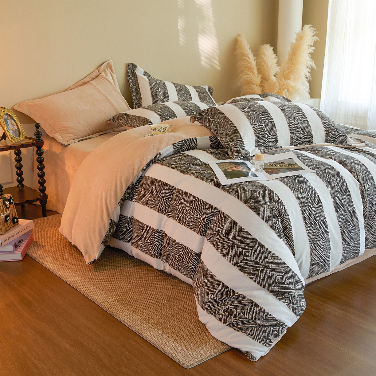 91家纺网 家纺一手货源 找家纺 菡宝 【主推第三批 带质检报告】A类全消光230g雕花绒牛奶绒四件套支持定制定做尺寸 畅想未来