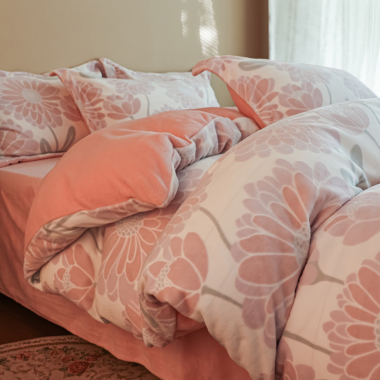 91家纺网 家纺一手货源 找家纺 菡宝 【主推第三批 带质检报告】A类全消光230g雕花绒牛奶绒四件套支持定制定做尺寸 雏菊呈露粉