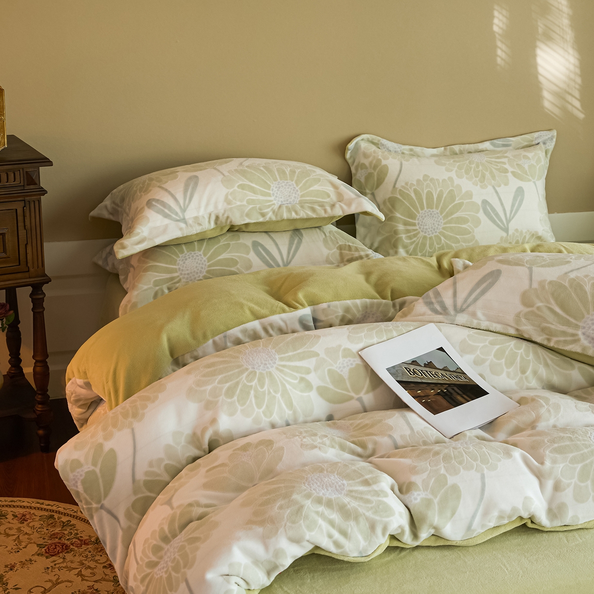 91家纺网 家纺一手货源 找家纺 菡宝 【主推第三批 带质检报告】A类全消光230g雕花绒牛奶绒四件套支持定制定做尺寸 雏菊呈露绿