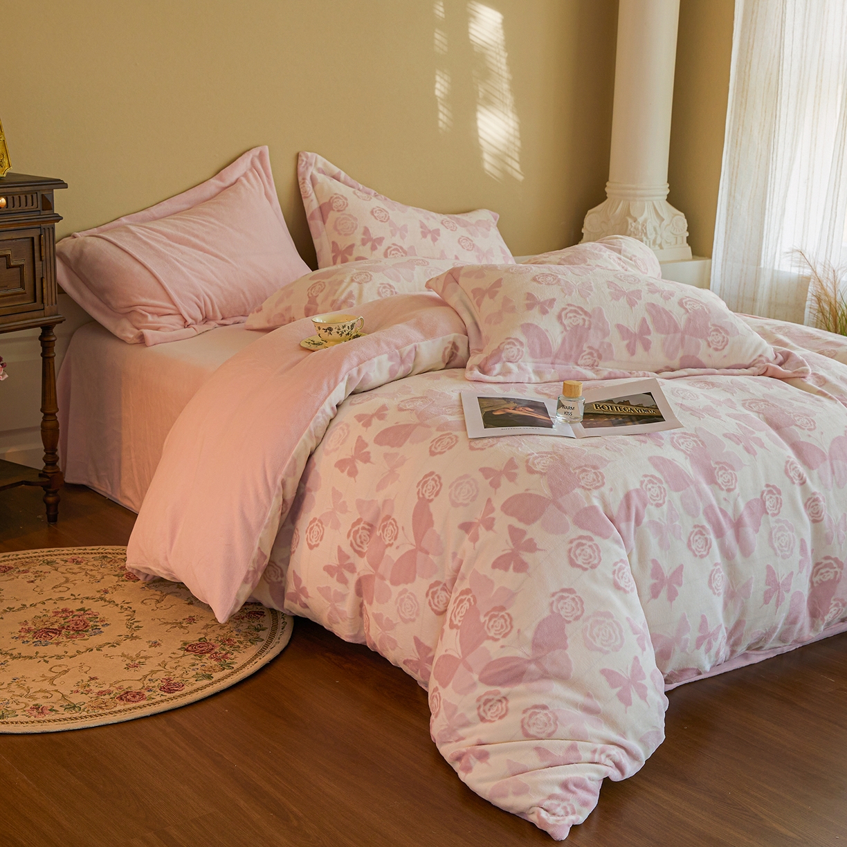 91家纺网 家纺一手货源 找家纺 菡宝 【主推第三批 带质检报告】A类全消光230g雕花绒牛奶绒四件套支持定制定做尺寸 蝶恋花