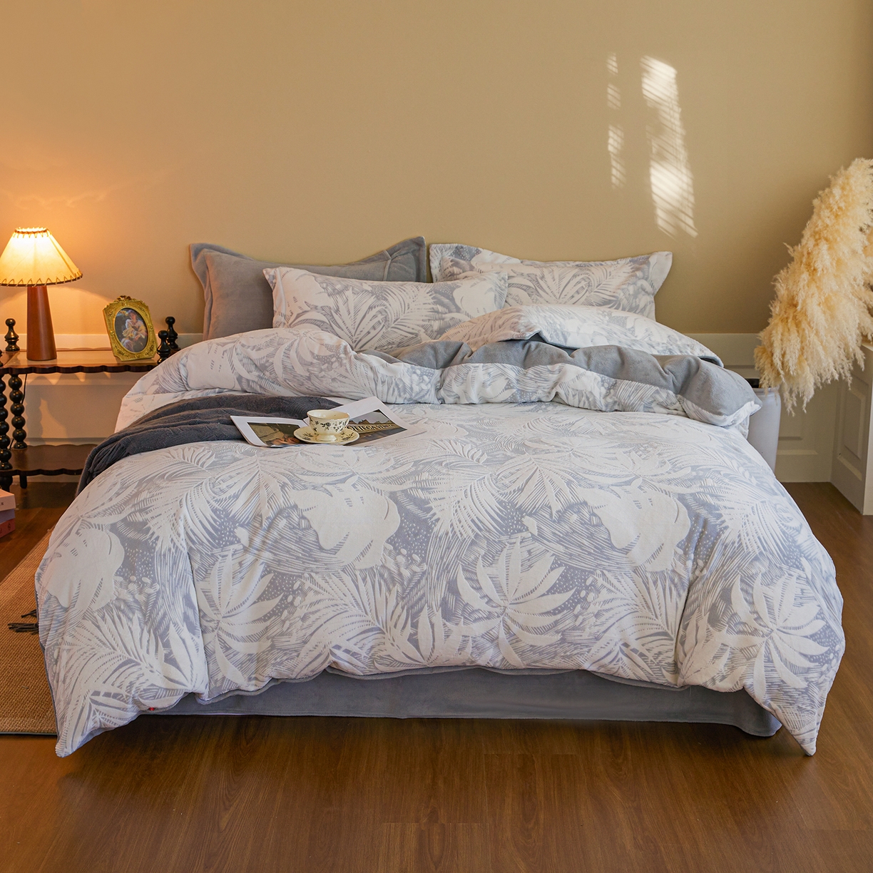 91家纺网 家纺一手货源 找家纺 菡宝 【主推第三批 带质检报告】A类全消光230g雕花绒牛奶绒四件套支持定制定做尺寸 冬之恋