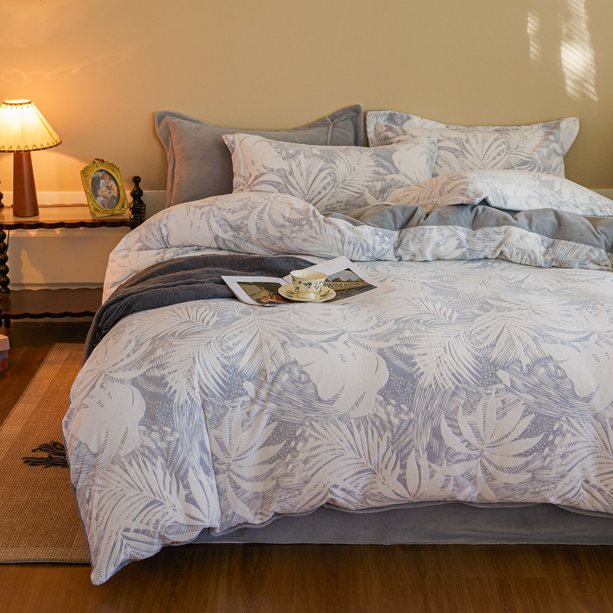 91家纺网 家纺一手货源 找家纺 菡宝 【主推第三批 带质检报告】A类全消光230g雕花绒牛奶绒四件套支持定制定做尺寸 冬之恋